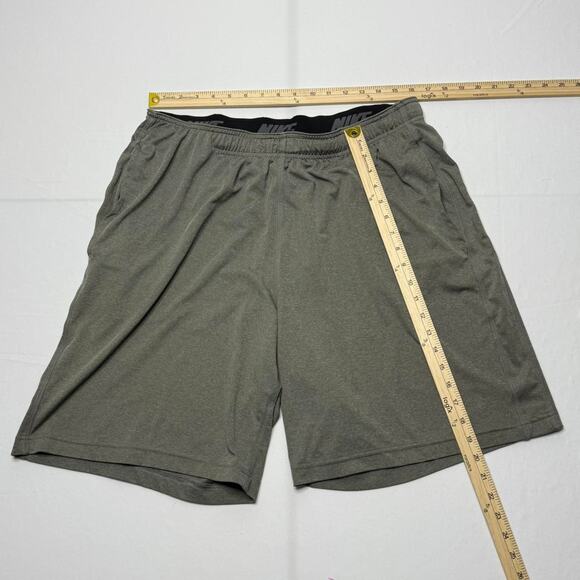 Nike Dri-FIT Gray Performance Shorts Men’s XL Gym Workout Lightweight - Picture 6 of 6